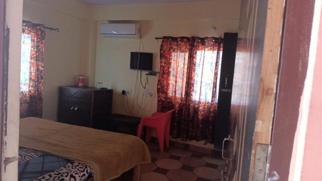 Anand Guest House Mathura Exterior photo